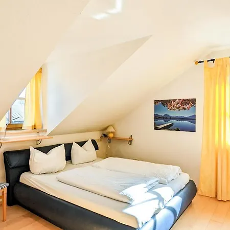 Schmoelzer Apartment *