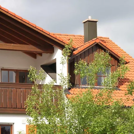 Ferienwohnung Schmolzer * Roßhaupten